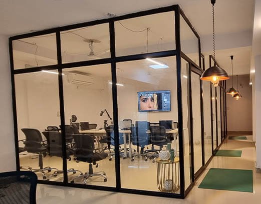 Pixel Squad, Students